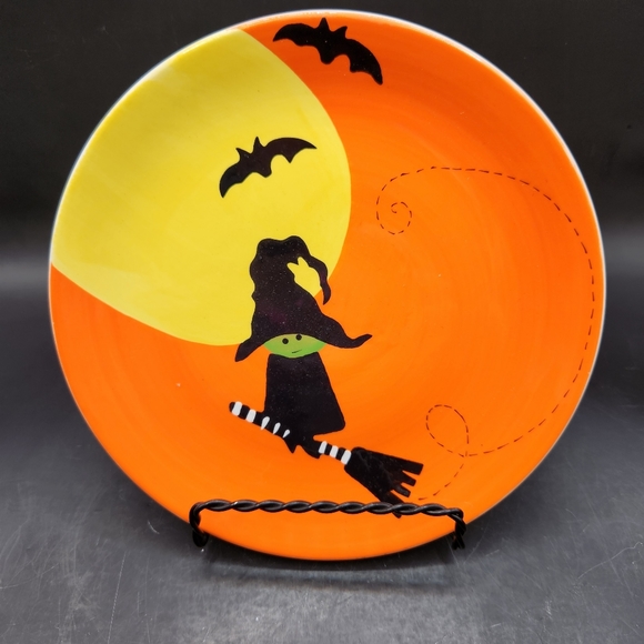tag Halloween Witch/Cauldron/Bats Small Dessert/Appetizer Plates Set of 4 - Picture 5 of 6